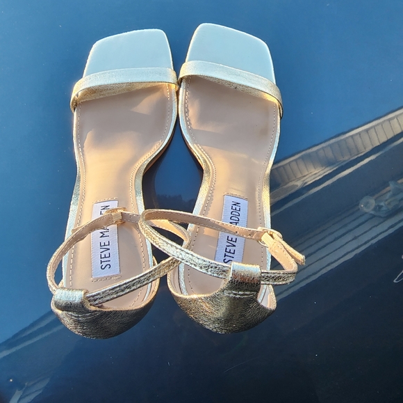 Shaye Ankle Strap Sandal STEVE MADDEN - Picture 5 of 9